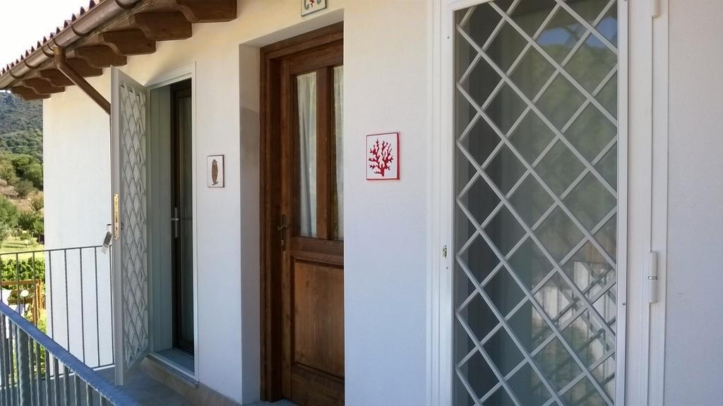 B&B Il Mirto Di Paola Torpè Extérieur photo